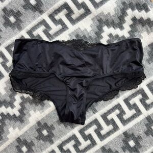 Victoria's Secret Panties Very Sexy Cheeky Panty Black Lace Size Medium